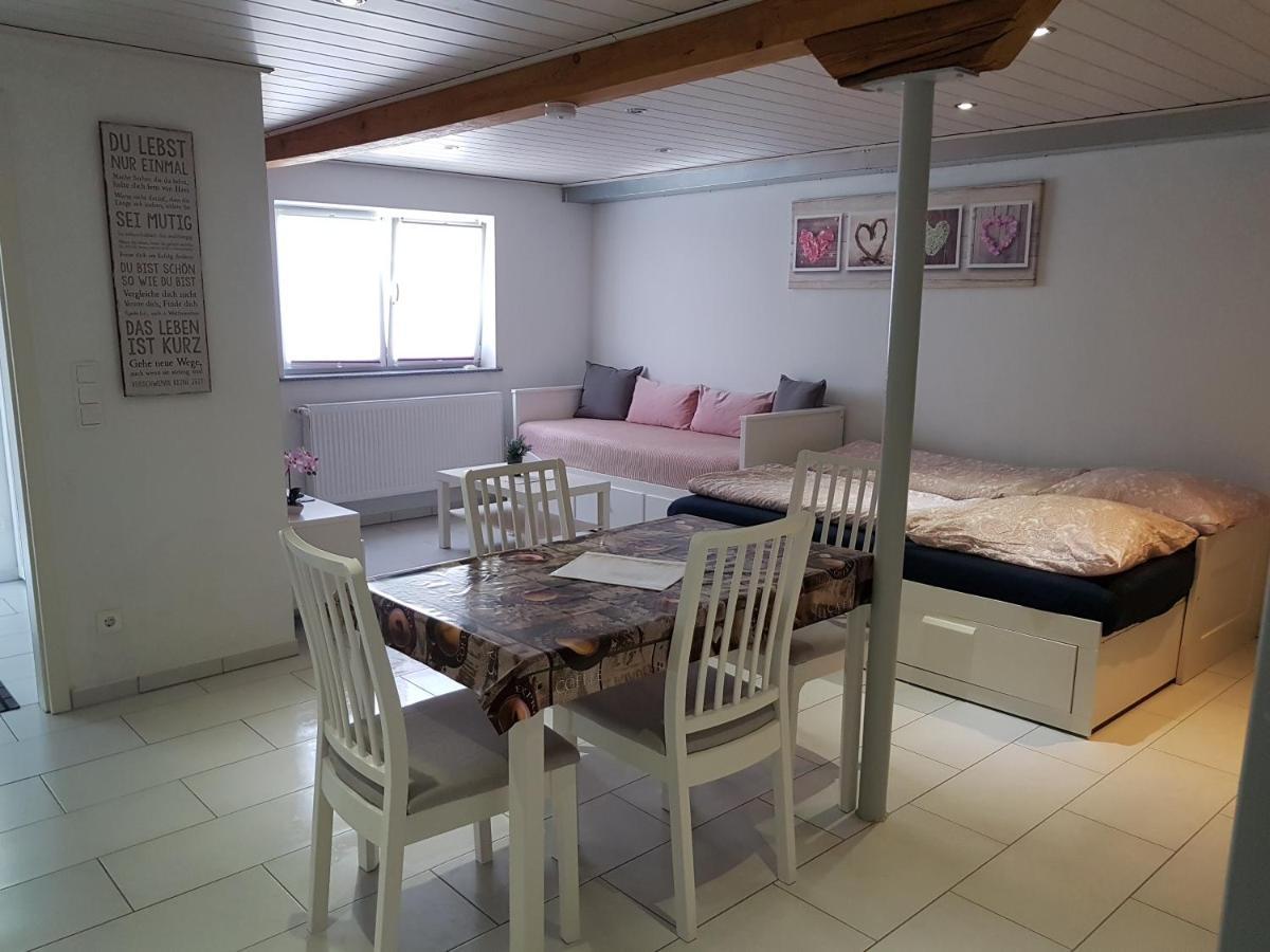Ferienwohnung/Monteurzimmer Auf Dem Bauernhof Mörlenbach المظهر الخارجي الصورة