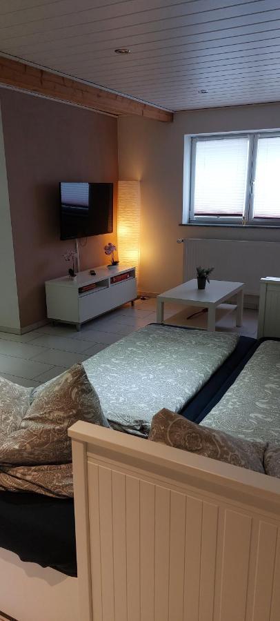 Ferienwohnung/Monteurzimmer Auf Dem Bauernhof Mörlenbach المظهر الخارجي الصورة